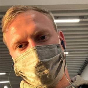 Meet your Posher, Cameron